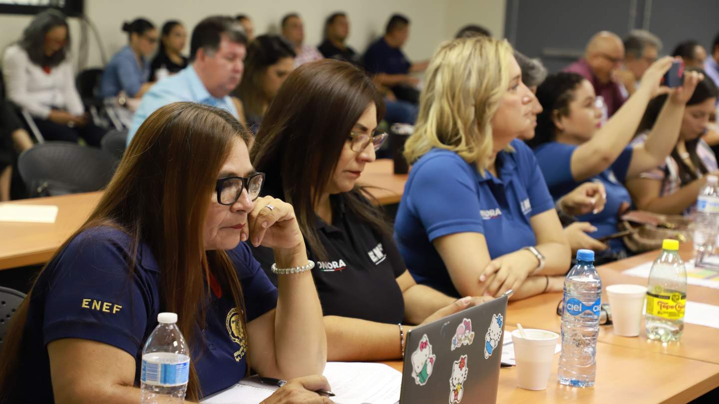 Docentes y directivos de Unidades Académicas se capacitan para el nuevo ciclo escolar